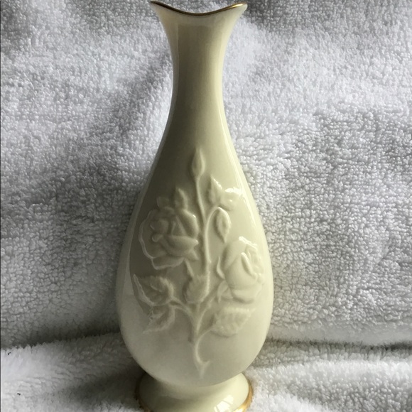 Lenox China Sharon Bud Vase - Picture 2 of 5